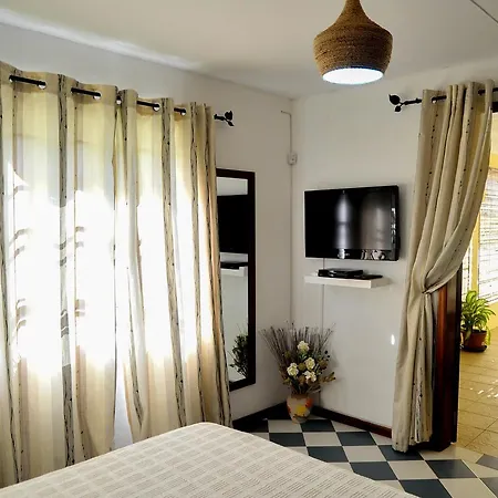 Appartement koeuris à La Gaulette Extérieur photo